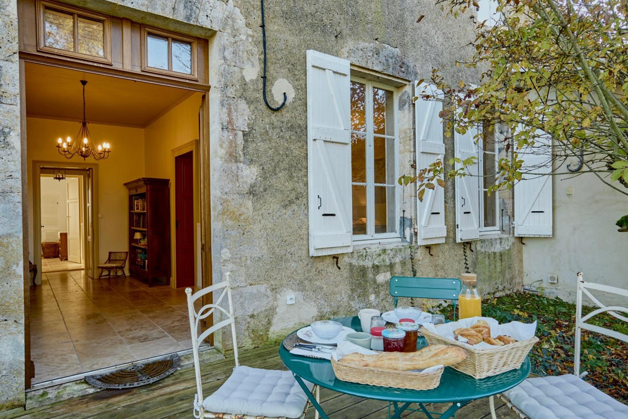 Chambres D'Hotes De Charme Avec Piscine - Le Clos Boissiere Valence-sur-Baïse Buitenkant foto