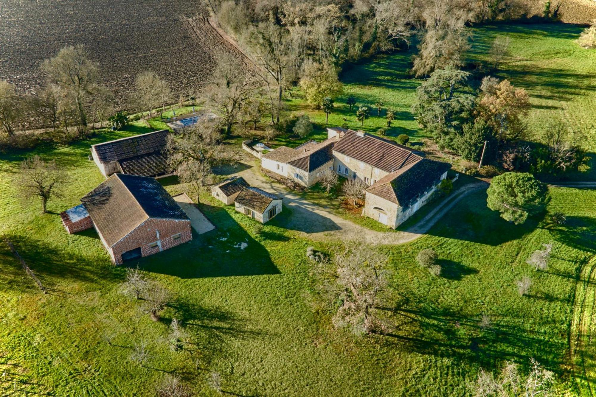 Chambres D'Hotes De Charme Avec Piscine - Le Clos Boissiere Valence-sur-Baïse Buitenkant foto